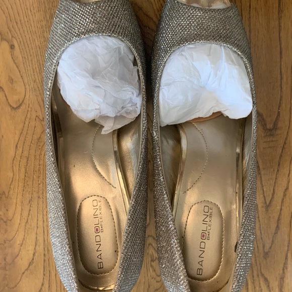 Bedazzled BandLino Pump. Great for evening wear! - Picture 2 of 3